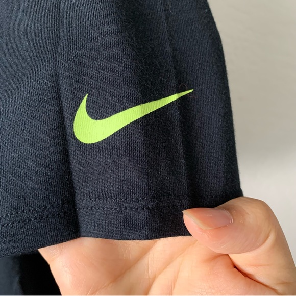 RARE Nike Kobe Dri-fit Bryant Caution Black Mamba Snake Tropical Men T-shirt XXL - Picture 6 of 7